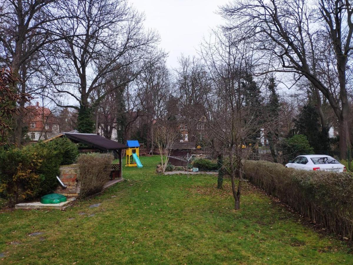 Ferienwohnung Mit 123Qm Fuer 8 Personen Mit Sehr Grossem Garten, Einfache Innen-Ausstattung Leipzig Eksteriør billede