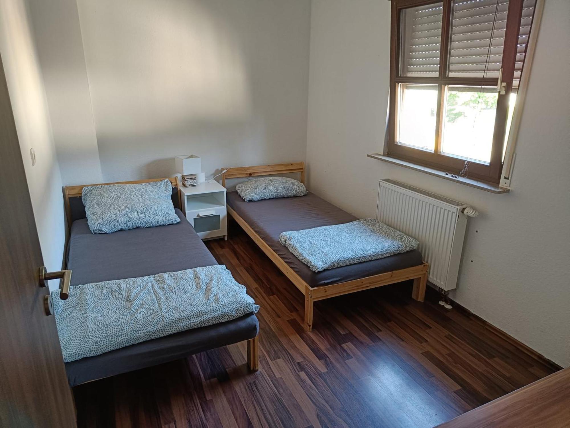 Ferienwohnung Mit 123Qm Fuer 8 Personen Mit Sehr Grossem Garten, Einfache Innen-Ausstattung Leipzig Eksteriør billede