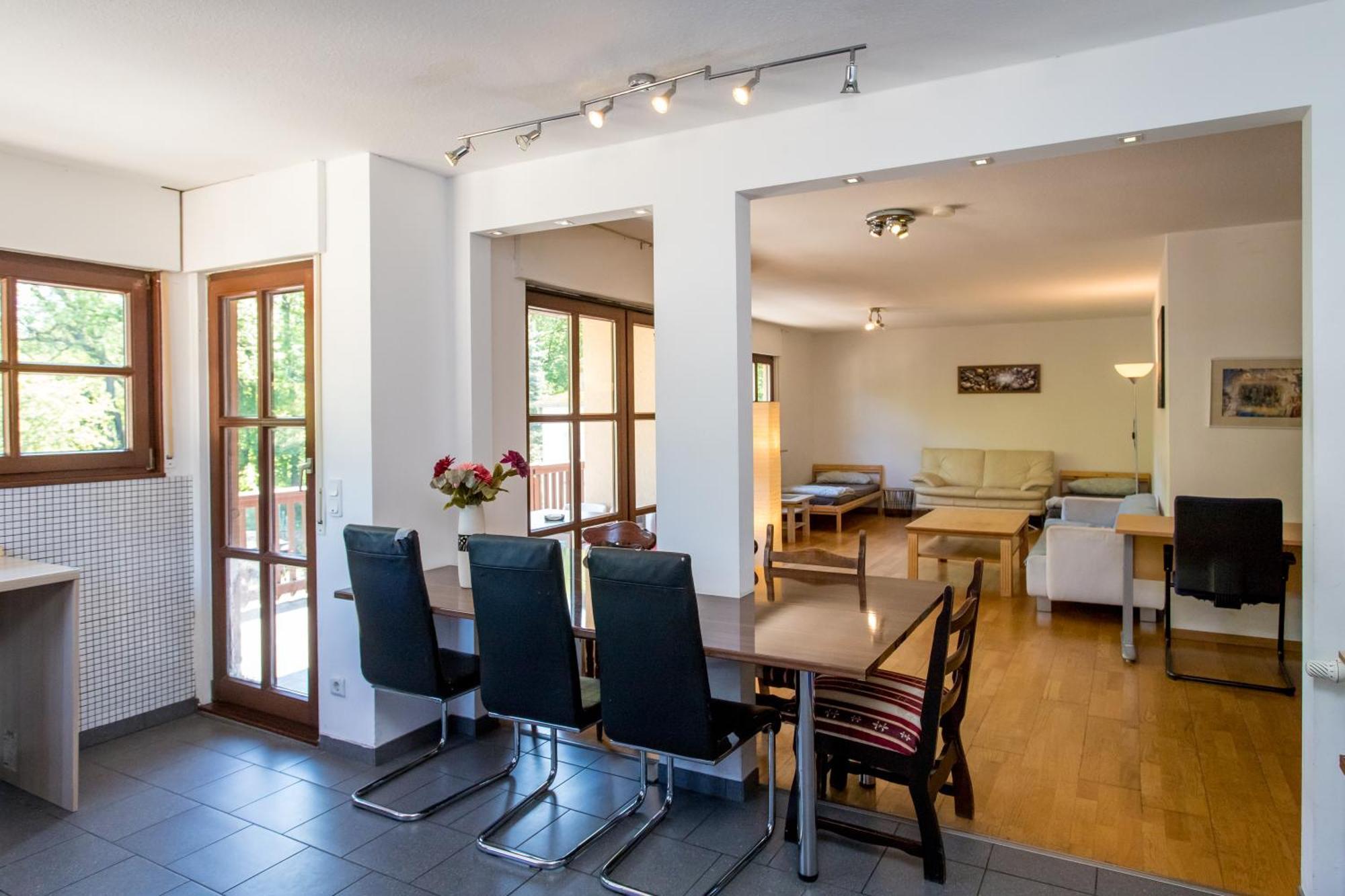 Ferienwohnung Mit 123Qm Fuer 8 Personen Mit Sehr Grossem Garten, Einfache Innen-Ausstattung Leipzig Eksteriør billede